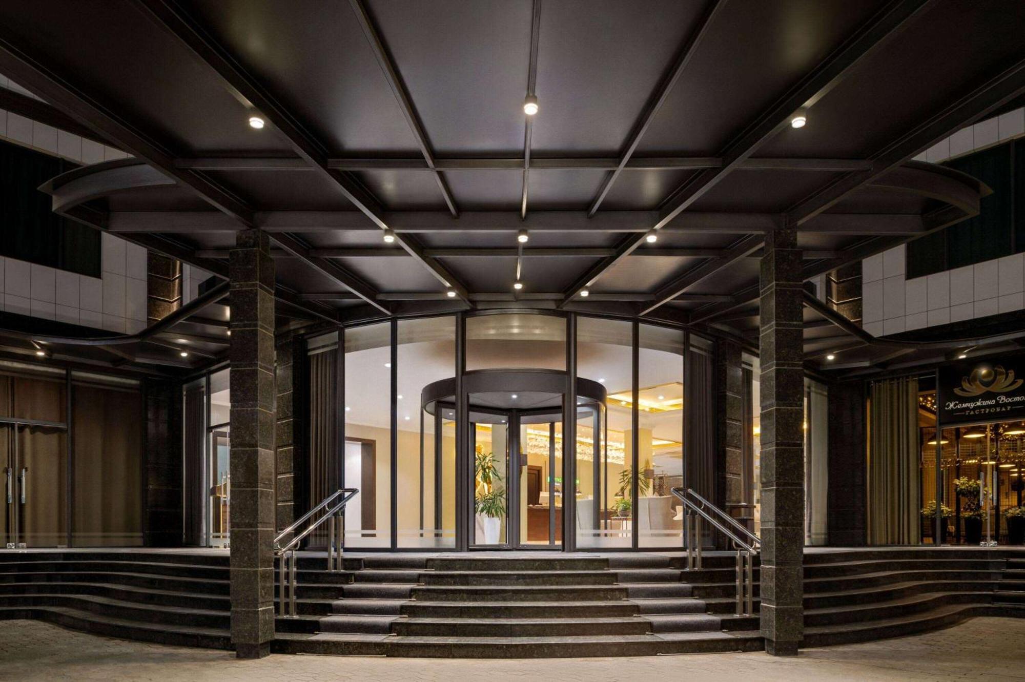 Wyndham Garden Tashkent Hotel Екстериор снимка