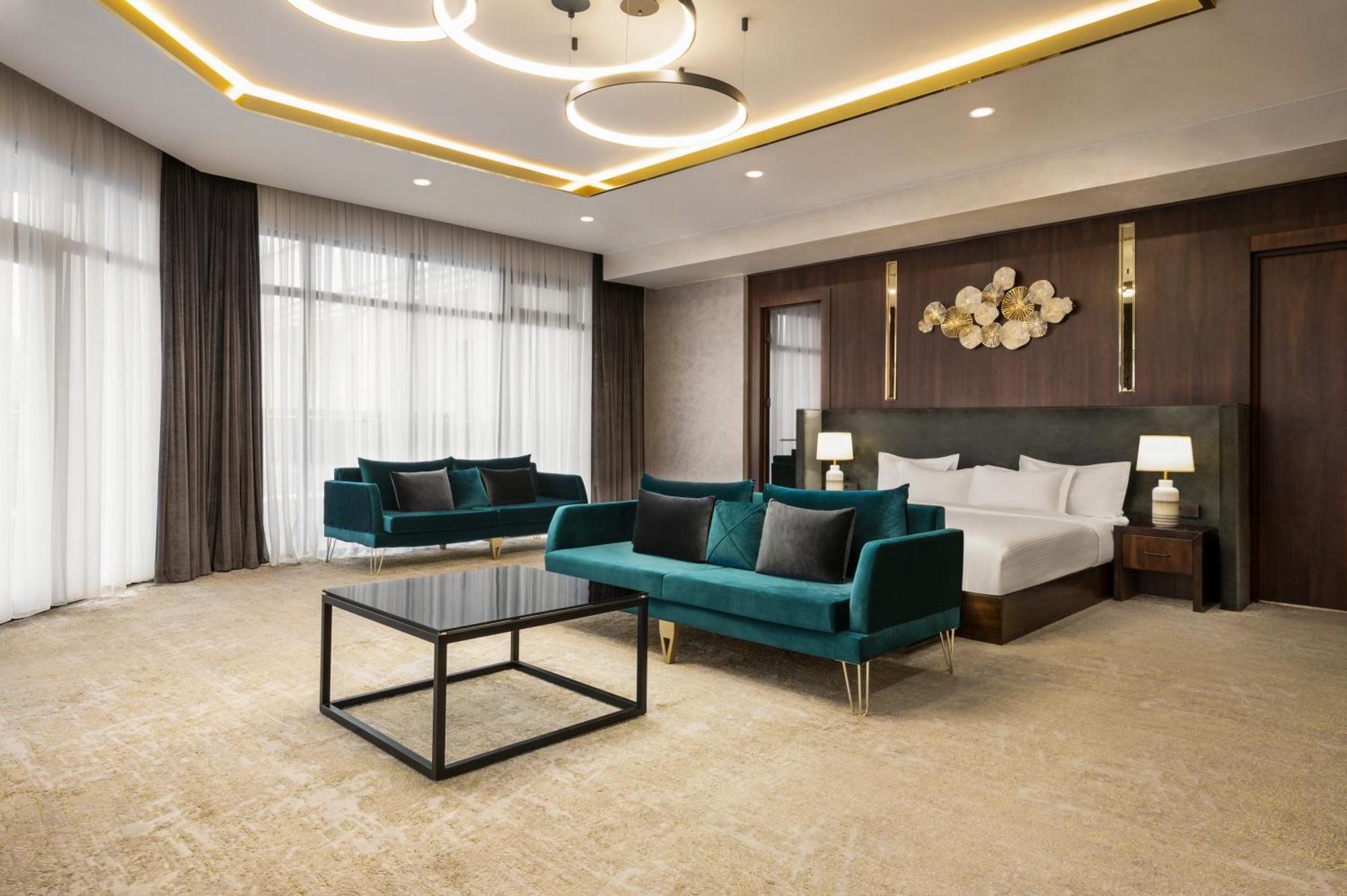 Wyndham Garden Tashkent Hotel Екстериор снимка