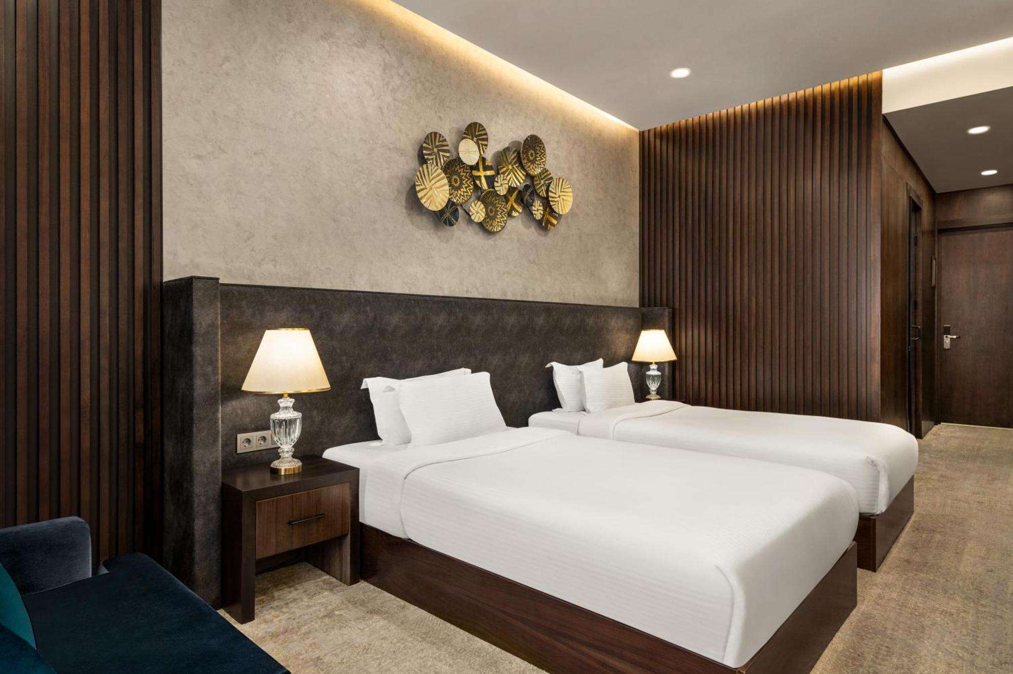 Wyndham Garden Tashkent Hotel Екстериор снимка