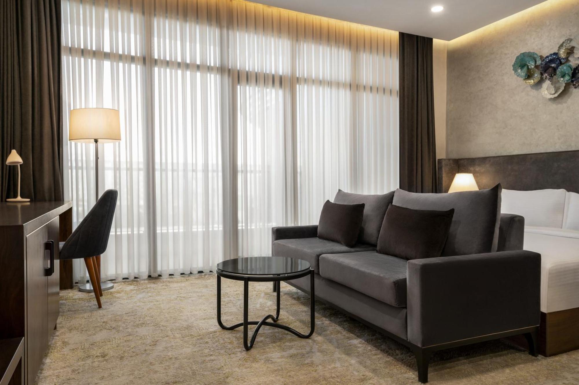 Wyndham Garden Tashkent Hotel Екстериор снимка