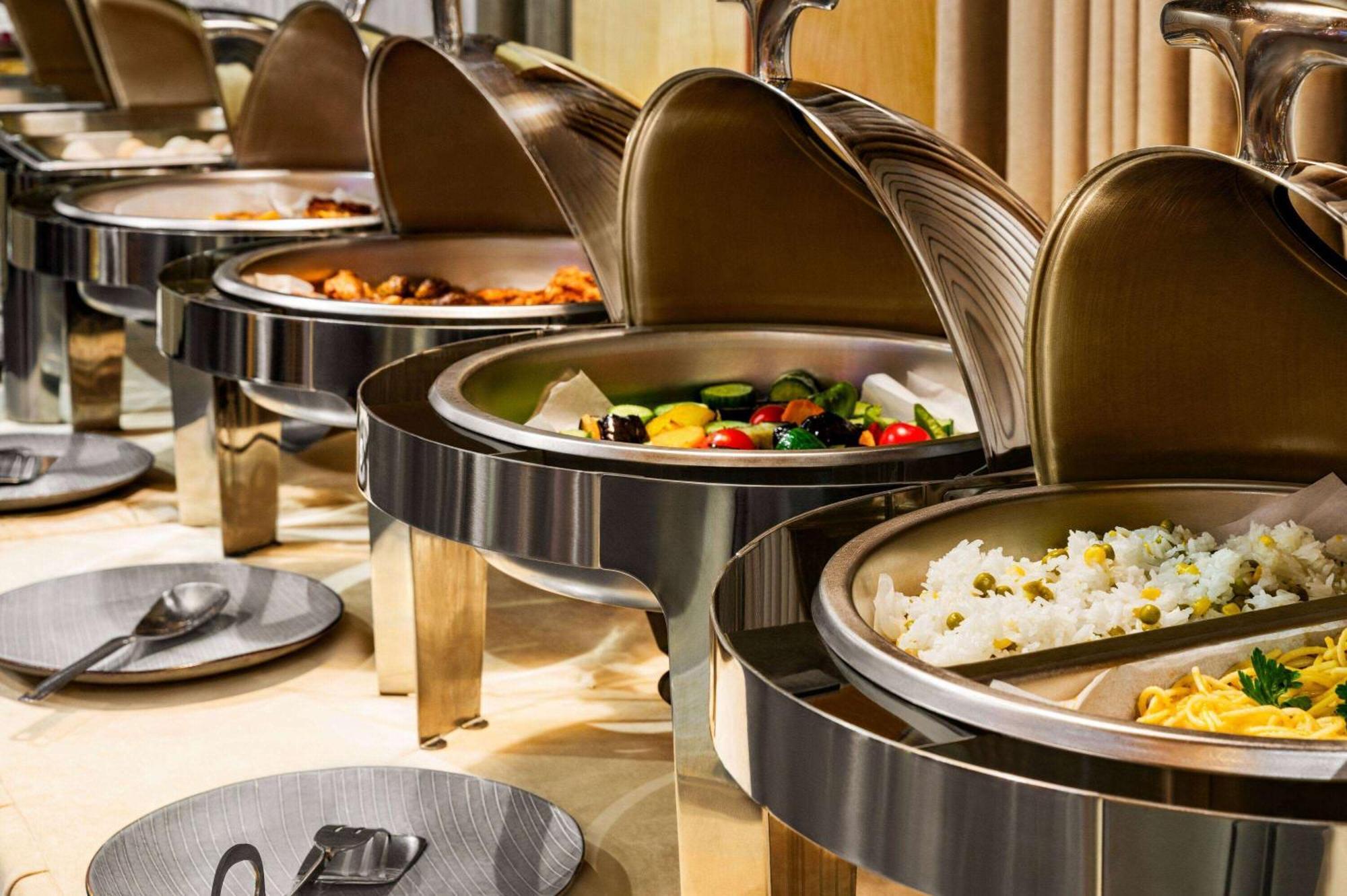 Wyndham Garden Tashkent Hotel Екстериор снимка
