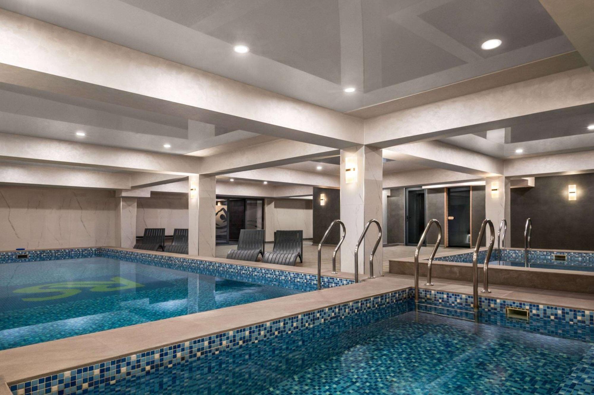 Wyndham Garden Tashkent Hotel Екстериор снимка