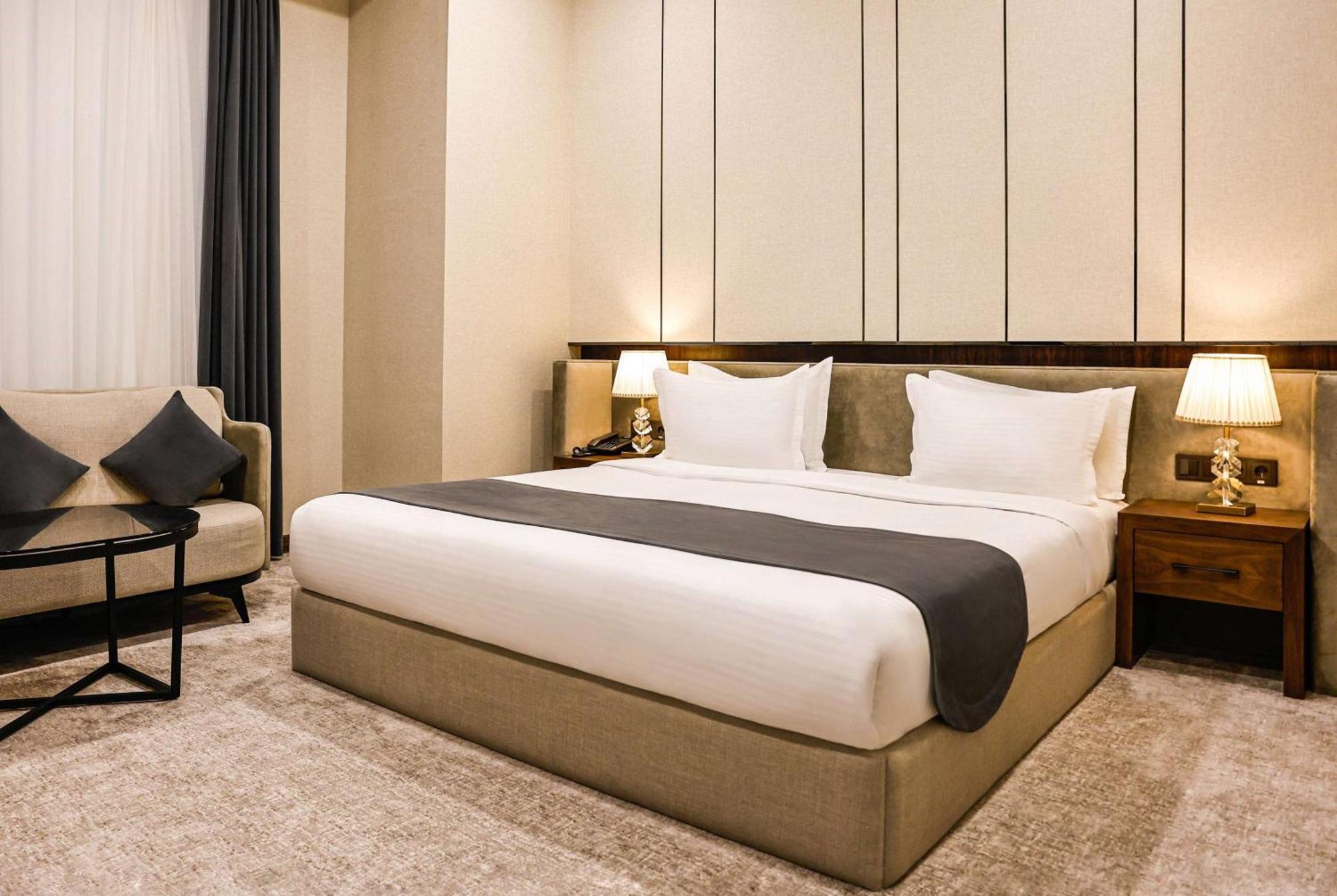 Wyndham Garden Tashkent Hotel Екстериор снимка